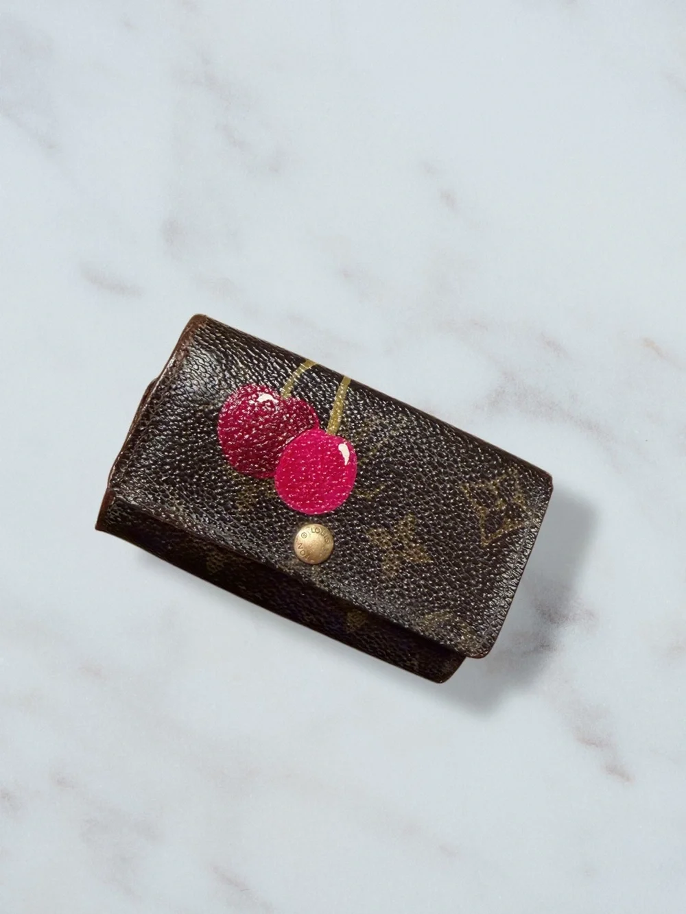 Customized Authentic Vintage LV keyholder 🍒